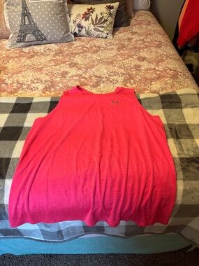 Under Armour Hot Pink Women's Sleeveless Performance Tank